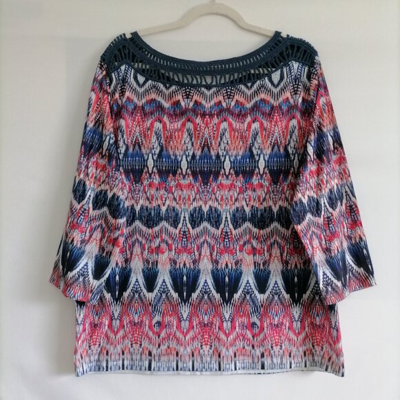 Chico’s Women's Blue Pink Crochet Abstract Ikat Print Blouse Top Size 2/USL - Picture 4 of 7